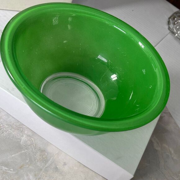 VTG Pyrex 322 1L green mixing bowl clear bottom. - Picture 2 of 8